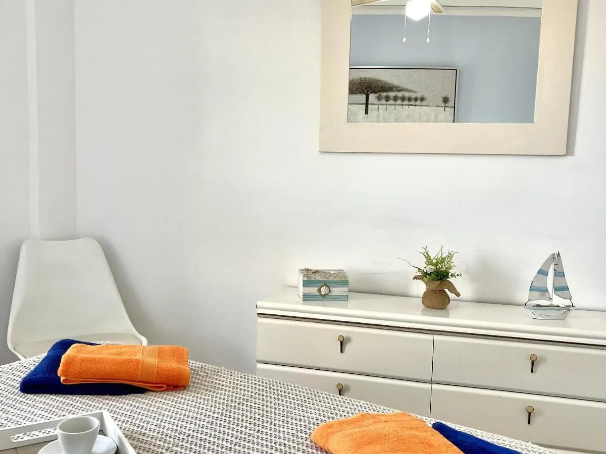 Apartbeach Anagabu Frente Playa Y Gran Terraza Salou Spain